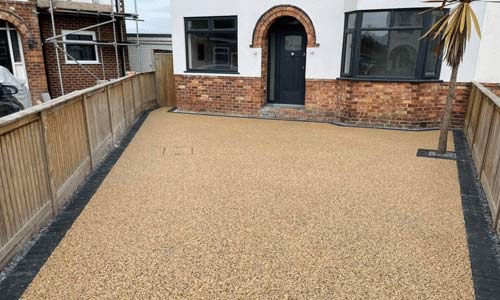 Driveways Lache